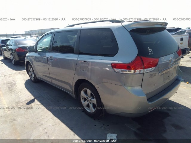 Photo 2 VIN: 5TDKK3DC0BS164177 - TOYOTA SIENNA 