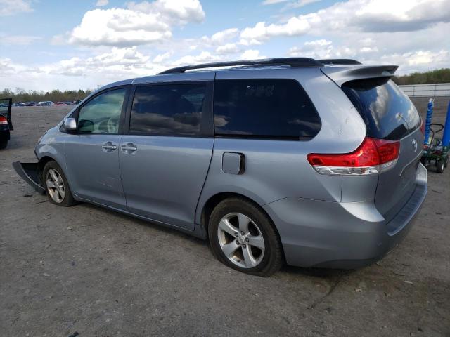 Photo 1 VIN: 5TDKK3DC0BS165863 - TOYOTA SIENNA LE 