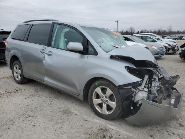 Photo 3 VIN: 5TDKK3DC0BS168696 - TOYOTA SIENNA LE 