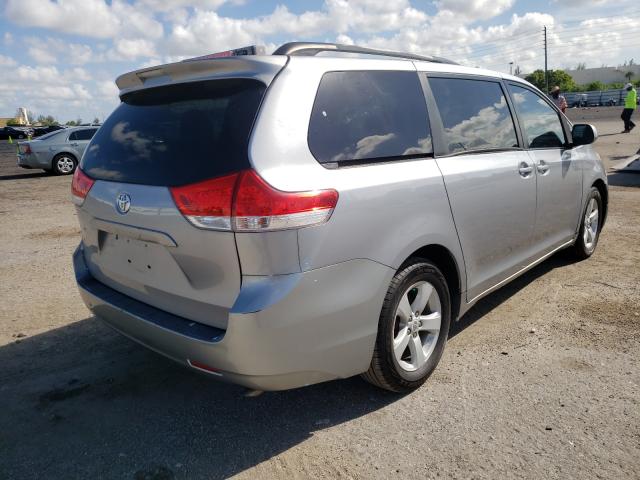 Photo 3 VIN: 5TDKK3DC0CS182700 - TOYOTA SIENNA LE 