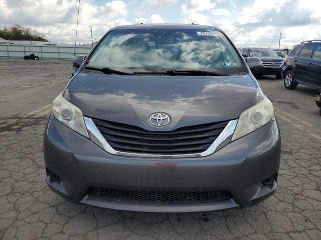 Photo 4 VIN: 5TDKK3DC0CS201262 - TOYOTA SIENNA LE 