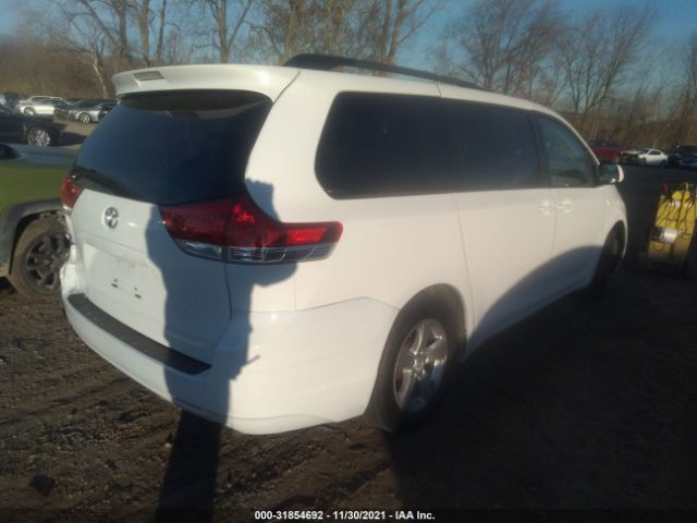 Photo 3 VIN: 5TDKK3DC0CS205120 - TOYOTA SIENNA 