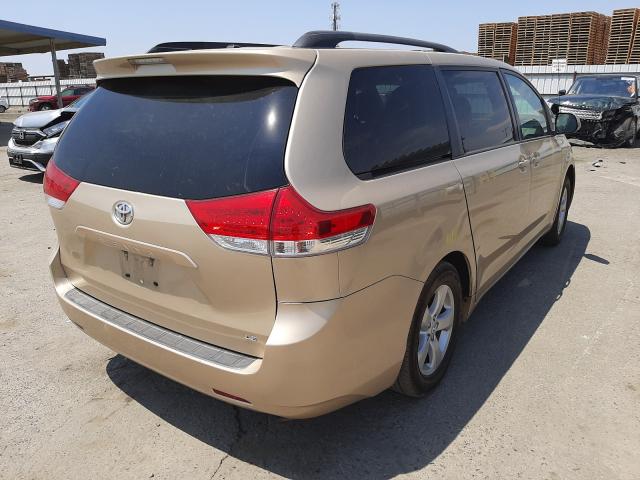 Photo 3 VIN: 5TDKK3DC0CS205229 - TOYOTA SIENNA LE 