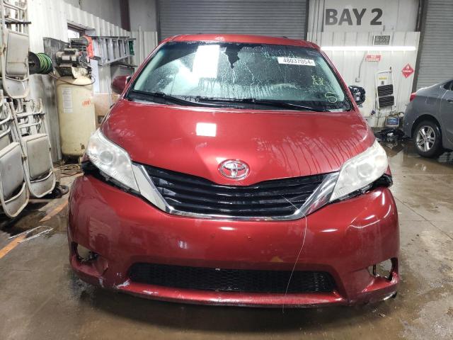 Photo 4 VIN: 5TDKK3DC0CS207286 - TOYOTA SIENNA LE 