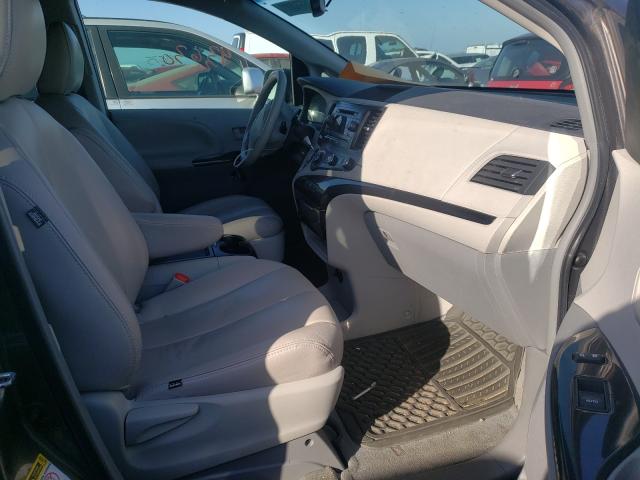 Photo 4 VIN: 5TDKK3DC0CS209538 - TOYOTA SIENNA LE 