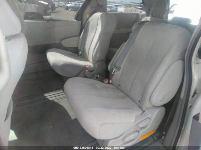 Photo 7 VIN: 5TDKK3DC0CS211726 - TOYOTA SIENNA 