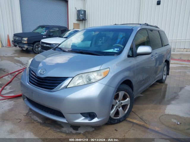 Photo 1 VIN: 5TDKK3DC0CS222208 - TOYOTA SIENNA 