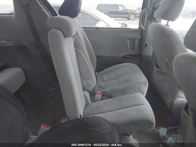 Photo 7 VIN: 5TDKK3DC0CS222208 - TOYOTA SIENNA 