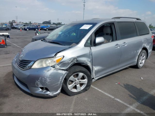 Photo 1 VIN: 5TDKK3DC0CS252681 - TOYOTA SIENNA 