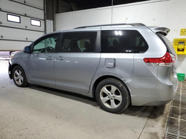 Photo 1 VIN: 5TDKK3DC0DS285388 - TOYOTA SIENNA LE 