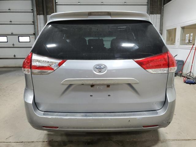 Photo 5 VIN: 5TDKK3DC0DS285388 - TOYOTA SIENNA LE 