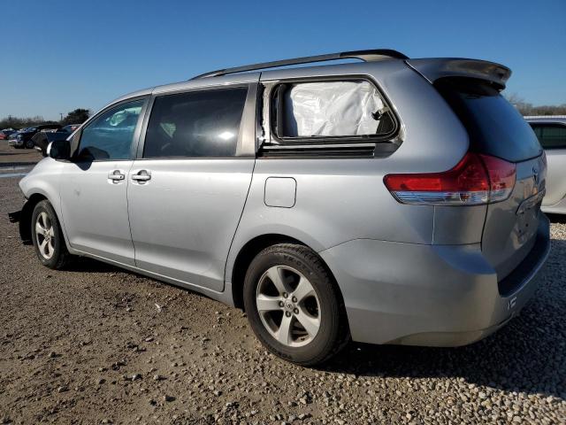 Photo 1 VIN: 5TDKK3DC0DS285620 - TOYOTA SIENNA LE 