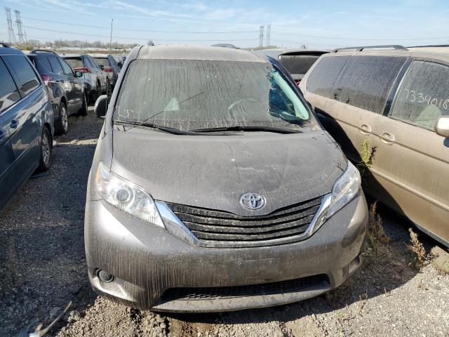 Photo 4 VIN: 5TDKK3DC0DS296942 - TOYOTA SIENNA LE 