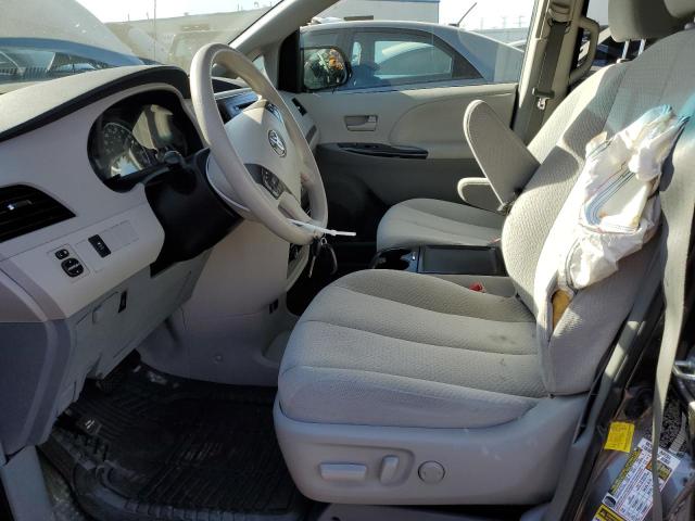 Photo 6 VIN: 5TDKK3DC0DS296942 - TOYOTA SIENNA LE 