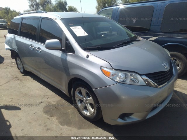 Photo 0 VIN: 5TDKK3DC0DS298402 - TOYOTA SIENNA 