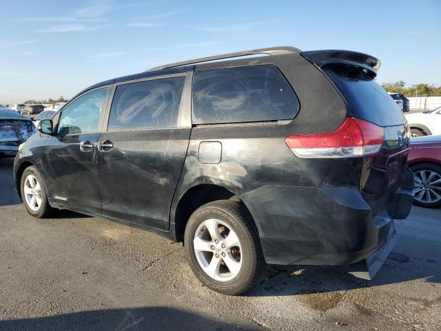 Photo 1 VIN: 5TDKK3DC0DS310290 - TOYOTA SIENNA LE 