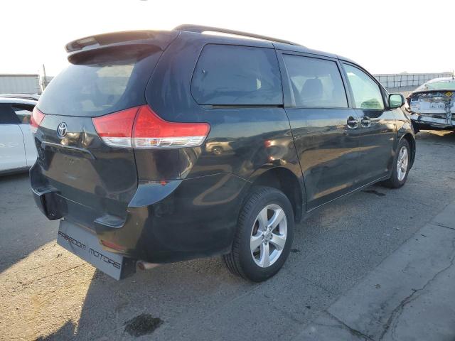 Photo 2 VIN: 5TDKK3DC0DS310290 - TOYOTA SIENNA LE 