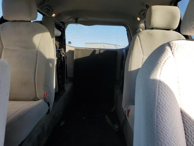 Photo 9 VIN: 5TDKK3DC0DS310290 - TOYOTA SIENNA LE 