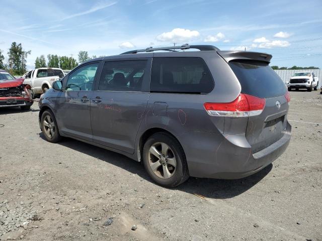 Photo 1 VIN: 5TDKK3DC0DS330295 - TOYOTA SIENNA LE 