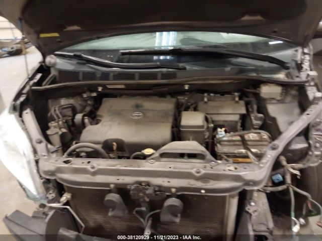 Photo 9 VIN: 5TDKK3DC0DS330992 - TOYOTA SIENNA 