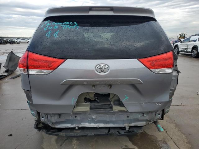 Photo 5 VIN: 5TDKK3DC0DS332290 - TOYOTA SIENNA LE 