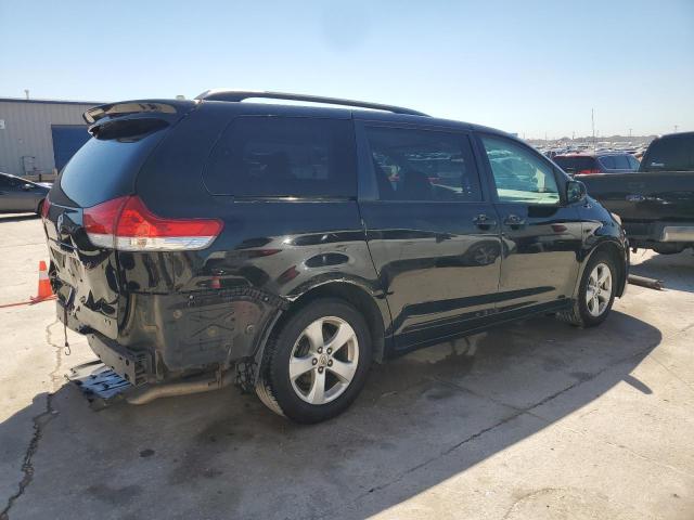 Photo 2 VIN: 5TDKK3DC0DS333164 - TOYOTA SIENNA LE 