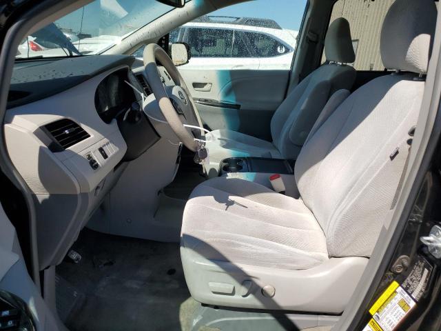 Photo 6 VIN: 5TDKK3DC0DS333164 - TOYOTA SIENNA LE 