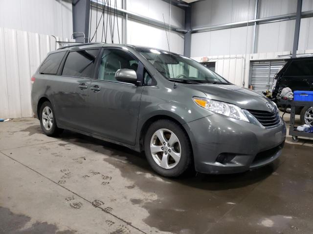 Photo 3 VIN: 5TDKK3DC0DS334119 - TOYOTA SIENNA LE 