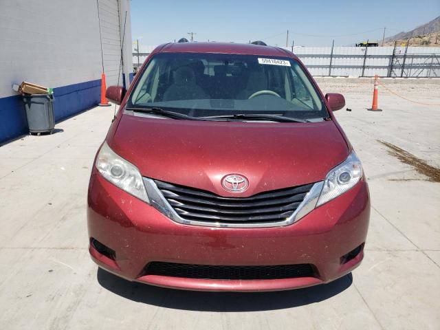 Photo 4 VIN: 5TDKK3DC0DS384907 - TOYOTA SIENNA LE 