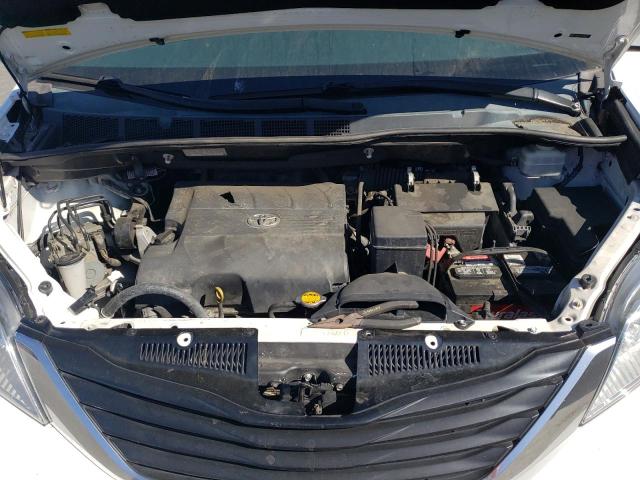 Photo 10 VIN: 5TDKK3DC0DS388472 - TOYOTA SIENNA LE 