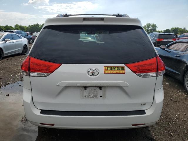 Photo 5 VIN: 5TDKK3DC0DS391887 - TOYOTA SIENNA LE 