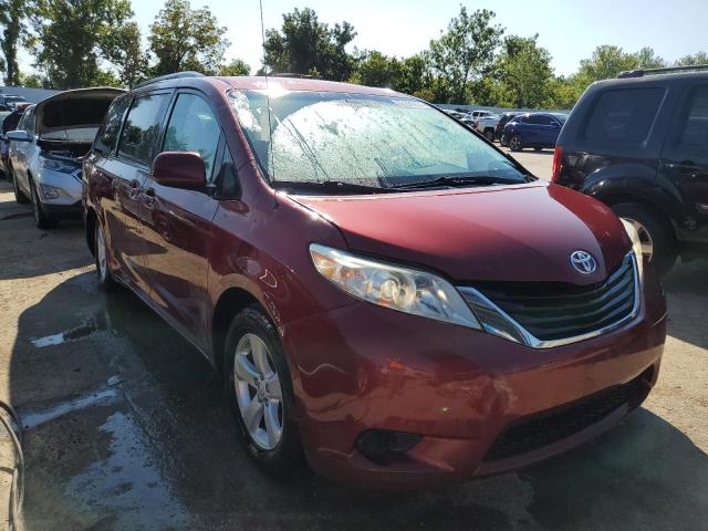 Photo 3 VIN: 5TDKK3DC0DS403584 - TOYOTA SIENNA LE 