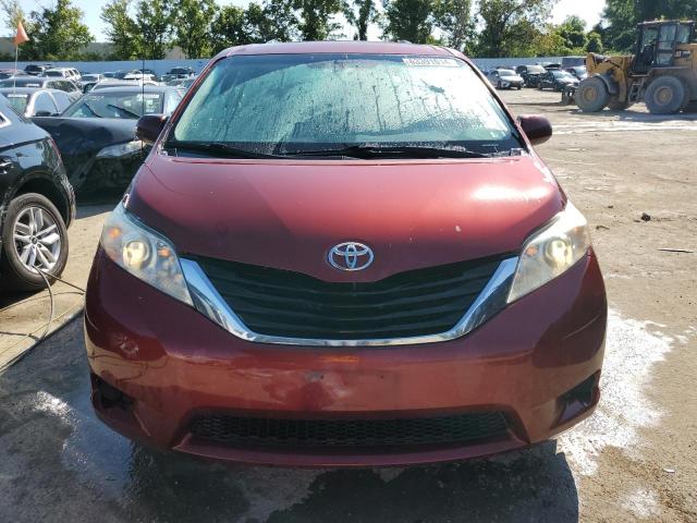 Photo 4 VIN: 5TDKK3DC0DS403584 - TOYOTA SIENNA LE 