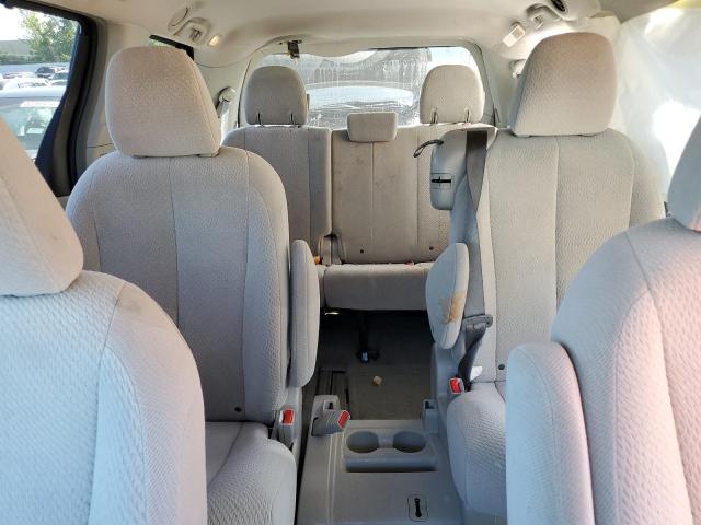 Photo 9 VIN: 5TDKK3DC0DS403584 - TOYOTA SIENNA LE 