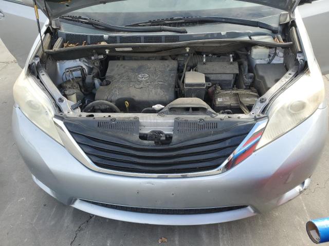 Photo 11 VIN: 5TDKK3DC0ES416630 - TOYOTA SIENNA LE 