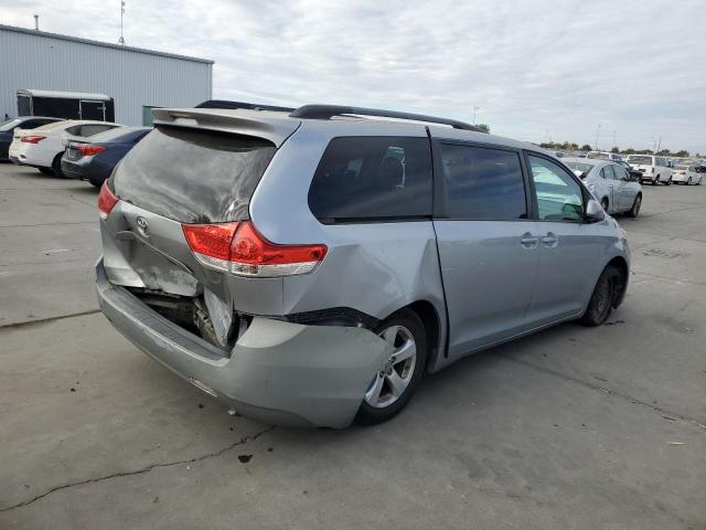 Photo 2 VIN: 5TDKK3DC0ES416630 - TOYOTA SIENNA LE 