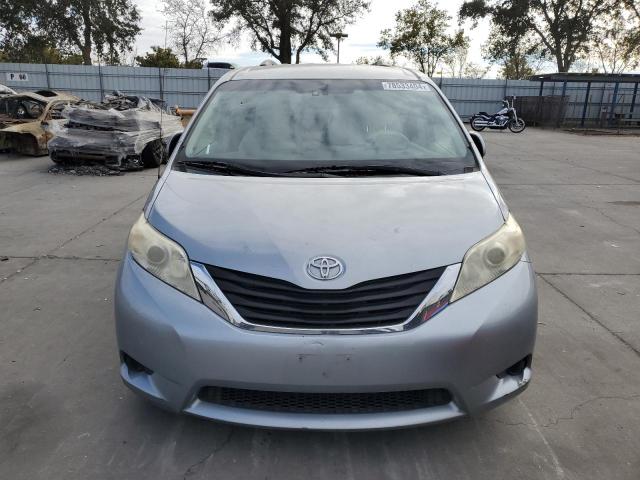 Photo 4 VIN: 5TDKK3DC0ES416630 - TOYOTA SIENNA LE 