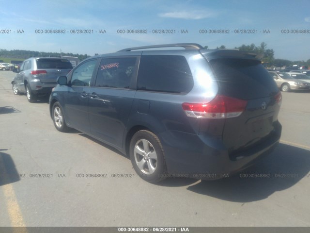 Photo 2 VIN: 5TDKK3DC0ES439406 - TOYOTA SIENNA 