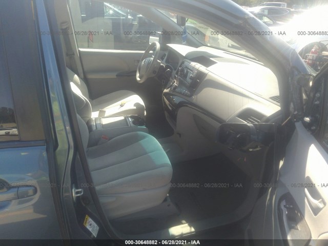 Photo 4 VIN: 5TDKK3DC0ES439406 - TOYOTA SIENNA 