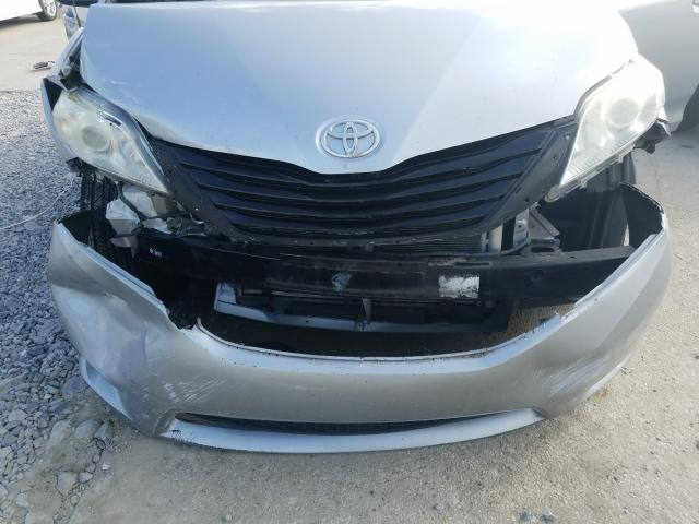 Photo 8 VIN: 5TDKK3DC0ES469019 - TOYOTA SIENNA LE 