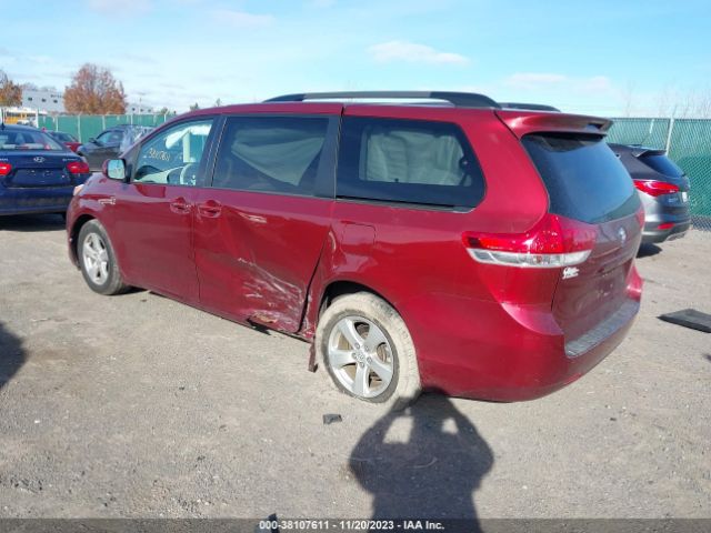 Photo 2 VIN: 5TDKK3DC0ES469232 - TOYOTA SIENNA 