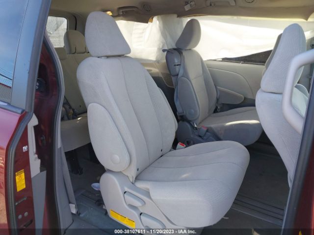 Photo 7 VIN: 5TDKK3DC0ES469232 - TOYOTA SIENNA 