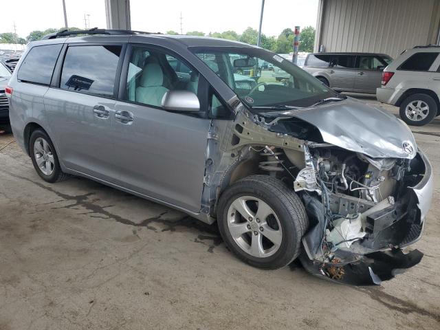 Photo 3 VIN: 5TDKK3DC0ES477248 - TOYOTA SIENNA LE 