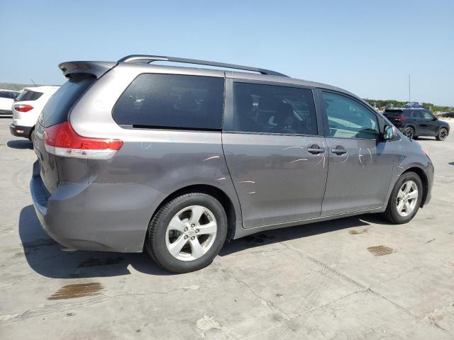 Photo 2 VIN: 5TDKK3DC0ES483910 - TOYOTA SIENNA LE 