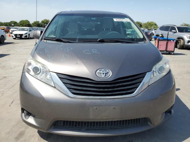 Photo 4 VIN: 5TDKK3DC0ES483910 - TOYOTA SIENNA LE 