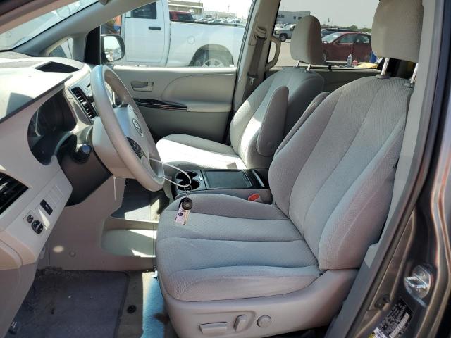 Photo 6 VIN: 5TDKK3DC0ES483910 - TOYOTA SIENNA LE 