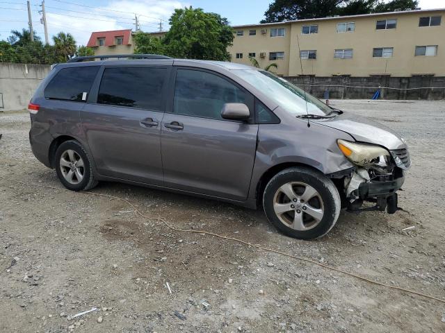 Photo 3 VIN: 5TDKK3DC0ES494552 - TOYOTA SIENNA LE 