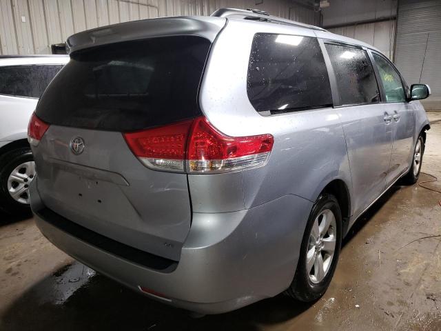 Photo 3 VIN: 5TDKK3DC0ES509437 - TOYOTA SIENNA LE 