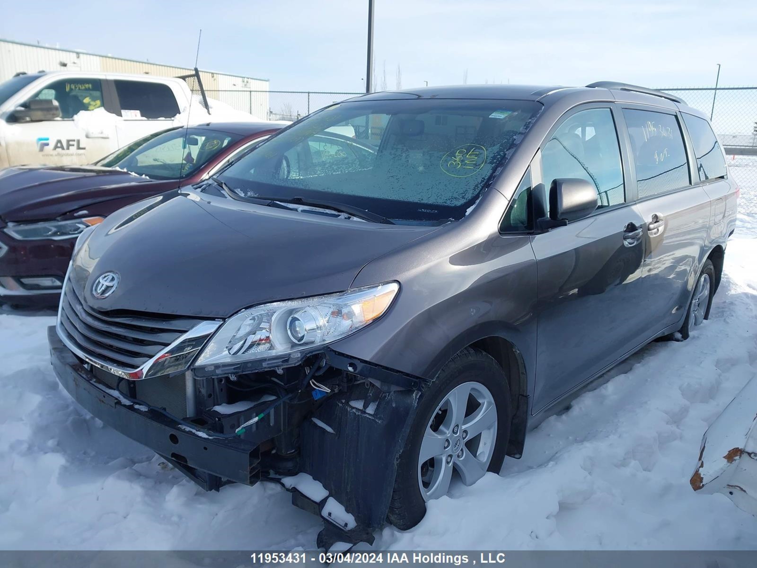 Photo 1 VIN: 5TDKK3DC0ES512323 - TOYOTA SIENNA 