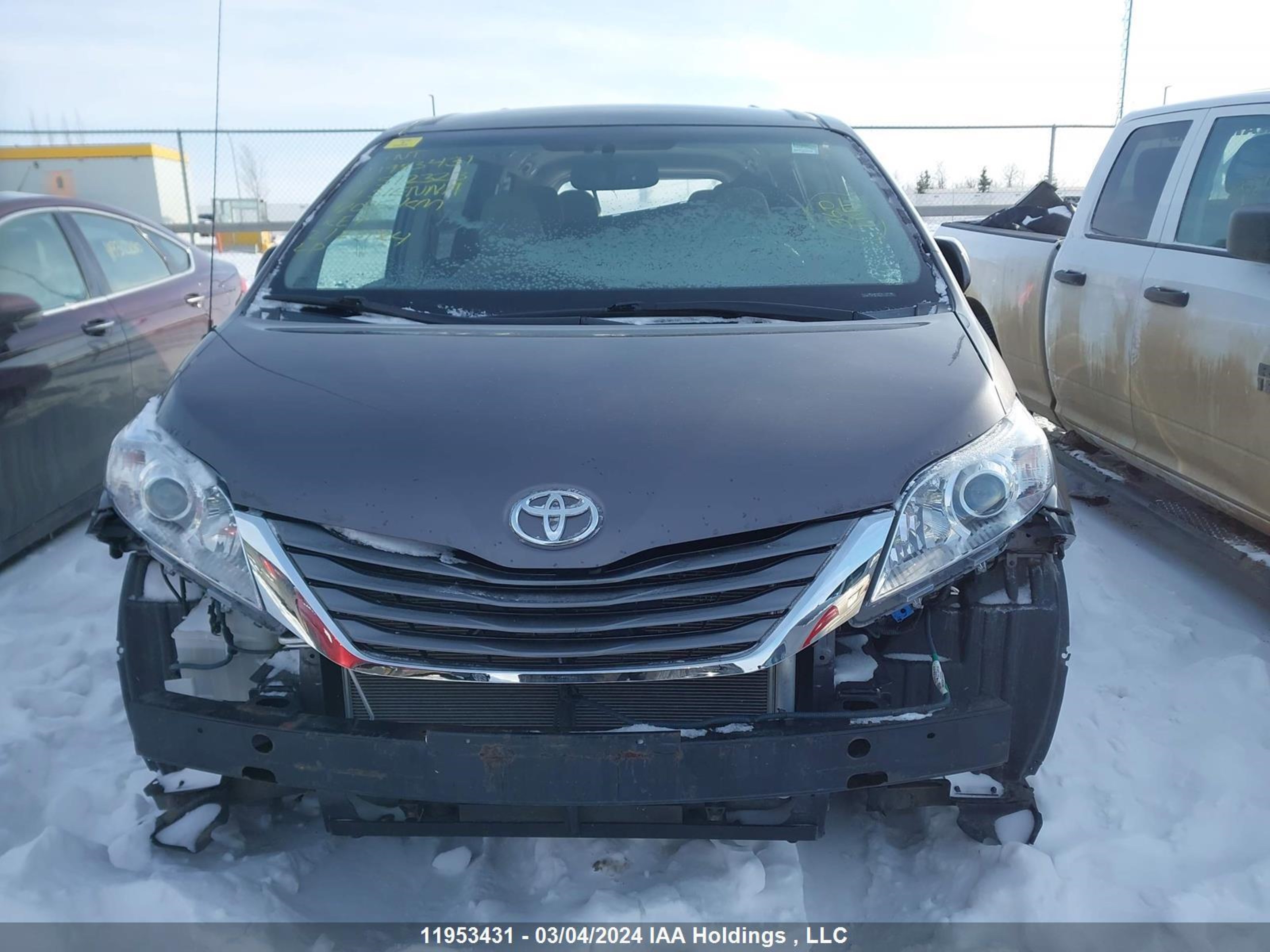 Photo 11 VIN: 5TDKK3DC0ES512323 - TOYOTA SIENNA 